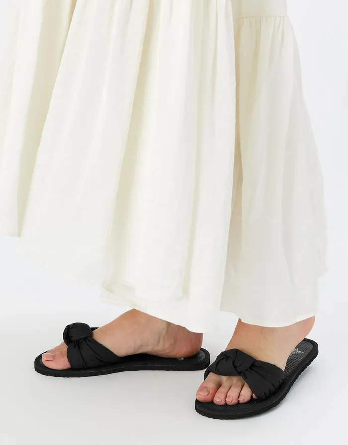 Accessorize Knot Embroidered Bee Seagrass Sandals Black Black Women Sandals and Flip Flops