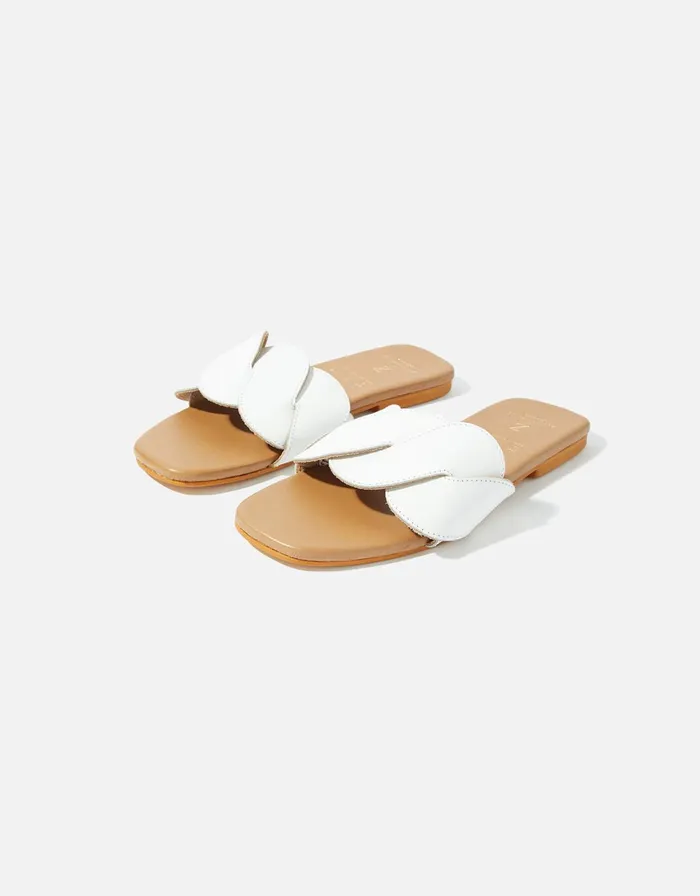 Accessorize Twisted Leather Sandals White White Women Sandals and Flip Flops