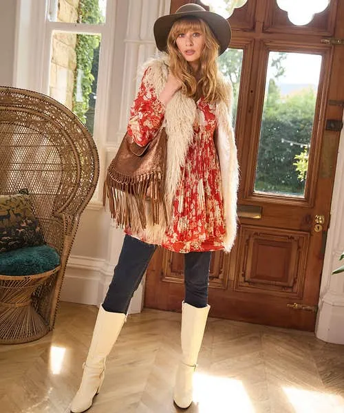 Apparel Accessories and Jewellery Joebrowns Dreaming Of Boho Shaggy Waistcoat Cream Apparel Accessories and Jewellery Joebrowns Dreaming Of Boho Shaggy Waistcoat Cream