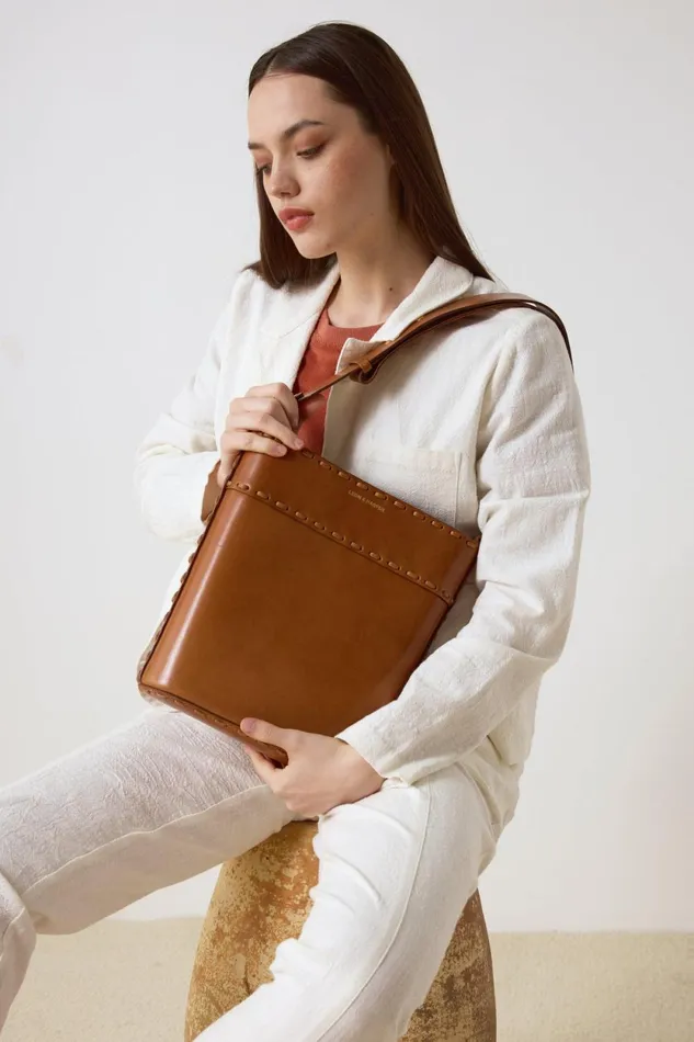 Bags Women Leon and Harper Bertile Plain Bag Camel