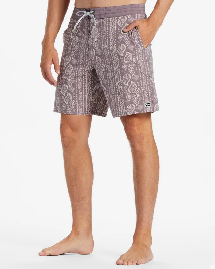 Billabong Lo Tide Boardshorts Sundays Lo Tide 19034 Boardshorts Plum 8211 Men