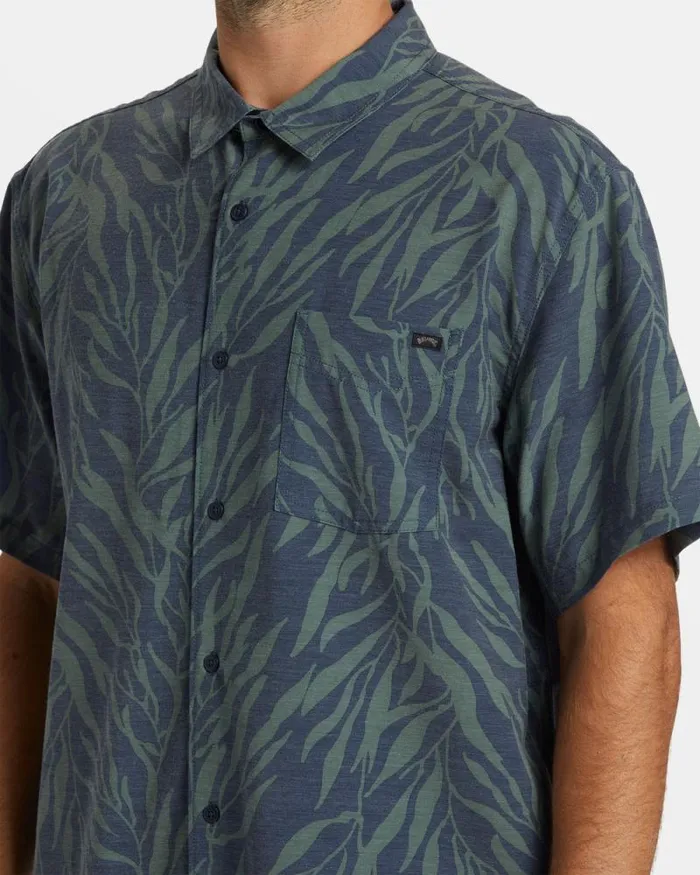 Billabong Shirts ADiv Surftrek Trail Short Sleeve Shirt Dusty Navy 8211 Men Billabong Shirts ADiv Surftrek Trail Short Sleeve Shirt Dusty Navy 8211 Men