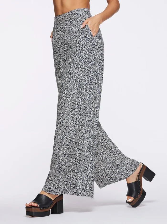 Bottoms Clothing Jessica Simpson Shaye Pant In Wavy Jasmines Dress Blues
