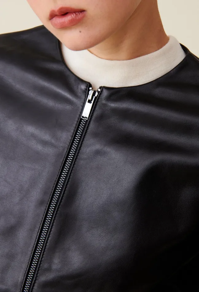 Claudie Pierlot Short Round Neck Leather Jacket Black Women Jackets Claudie Pierlot Short Round Neck Leather Jacket Black Women Jackets