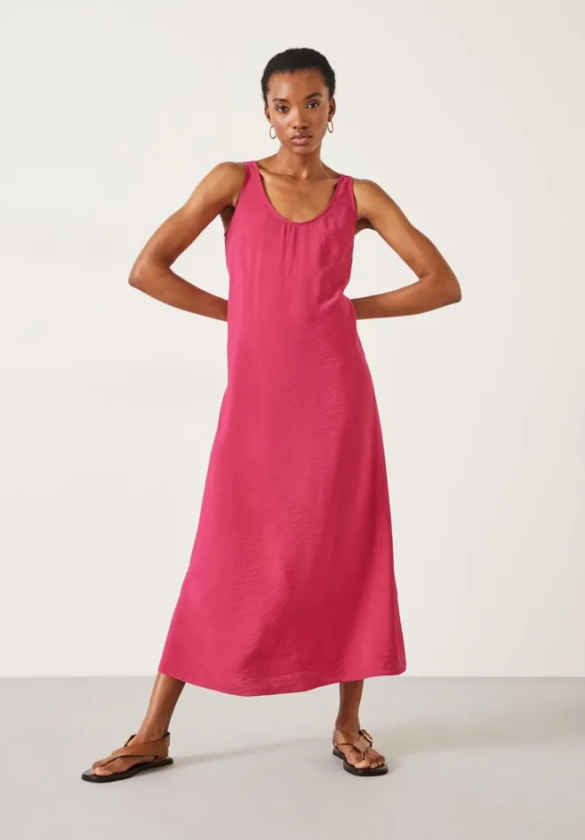 Hush Dresses Women Sophie Scoop Neck Maxi Dress Magenta Hush Dresses Women Sophie Scoop Neck Maxi Dress Magenta