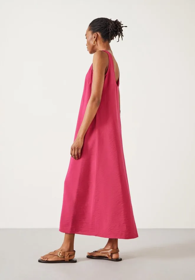 Hush Dresses Women Sophie Scoop Neck Maxi Dress Magenta Hush Dresses Women Sophie Scoop Neck Maxi Dress Magenta