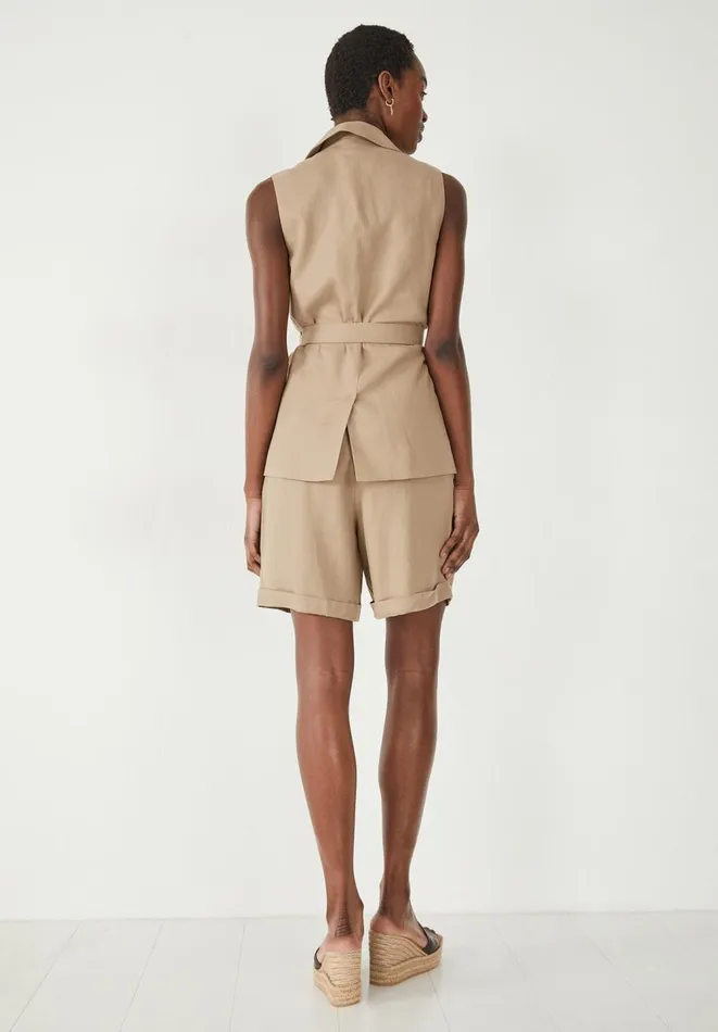 Hush Jackets and Coats Women Jolean Sleeveless Blazer Caramel