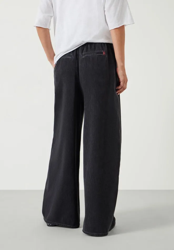 Hush Jeans Women Clio Wide Leg Tie Waist Jeans Washed Black Hush Jeans Women Clio Wide Leg Tie Waist Jeans Washed Black