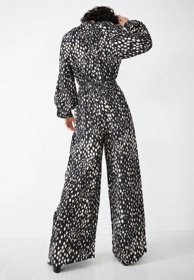 Hush Jumpsuits Women Mable Printed Jumpsuit Ikat Spot Blackecru Hush Jumpsuits Women Mable Printed Jumpsuit Ikat Spot Blackecru