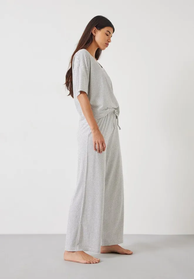 Hush Pyjamas and Nightwear Women Ezra Striped Jersey Pyjama Set Ecru Navy Stripe Hush Pyjamas and Nightwear Women Ezra Striped Jersey Pyjama Set Ecru Navy Stripe