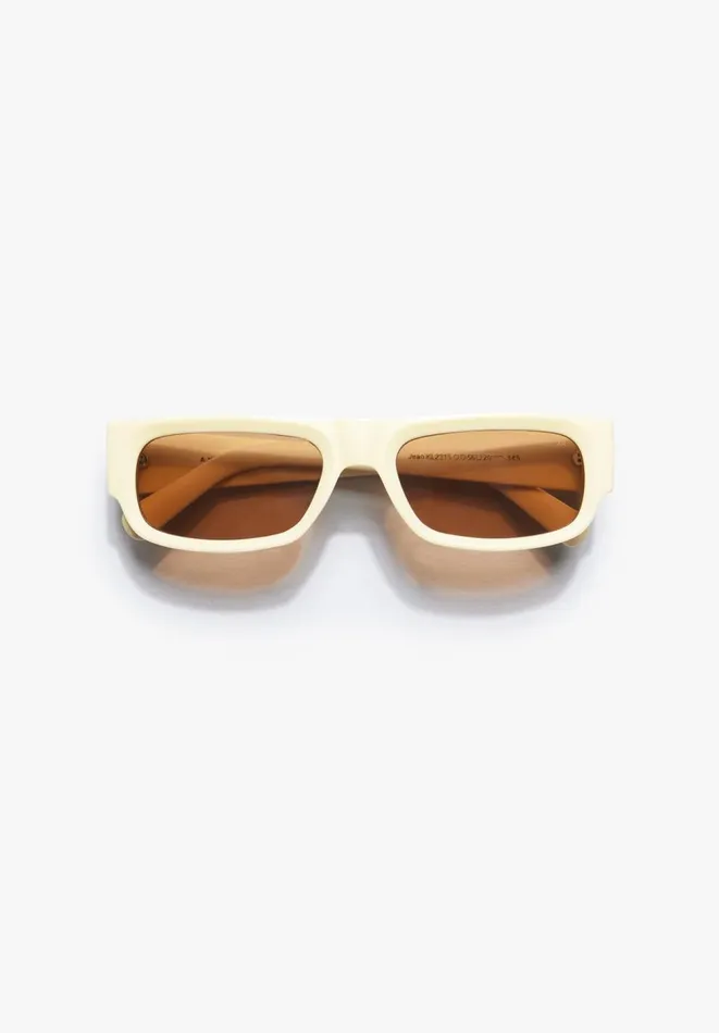 Hush Sunglasses Women AKjaerbede Jean Sunglasses Champagne