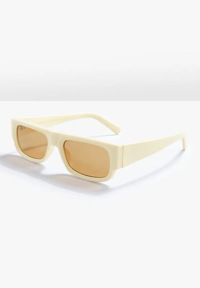 Hush Sunglasses Women AKjaerbede Jean Sunglasses Champagne Hush Sunglasses Women AKjaerbede Jean Sunglasses Champagne