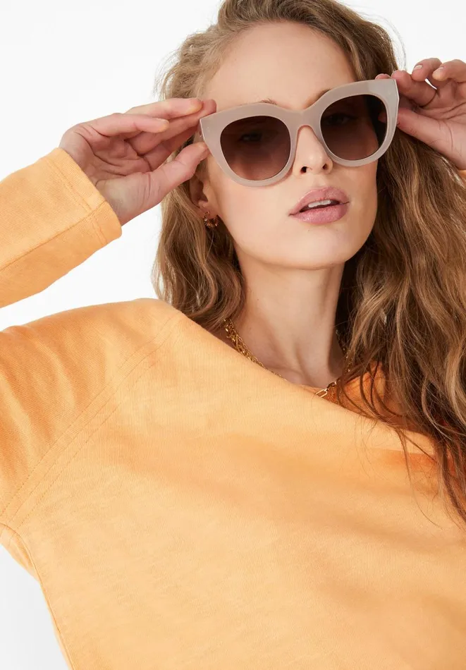 Hush Sunglasses Women Le Specs Air Heart Sunglasses Oatmeal Hush Sunglasses Women Le Specs Air Heart Sunglasses Oatmeal