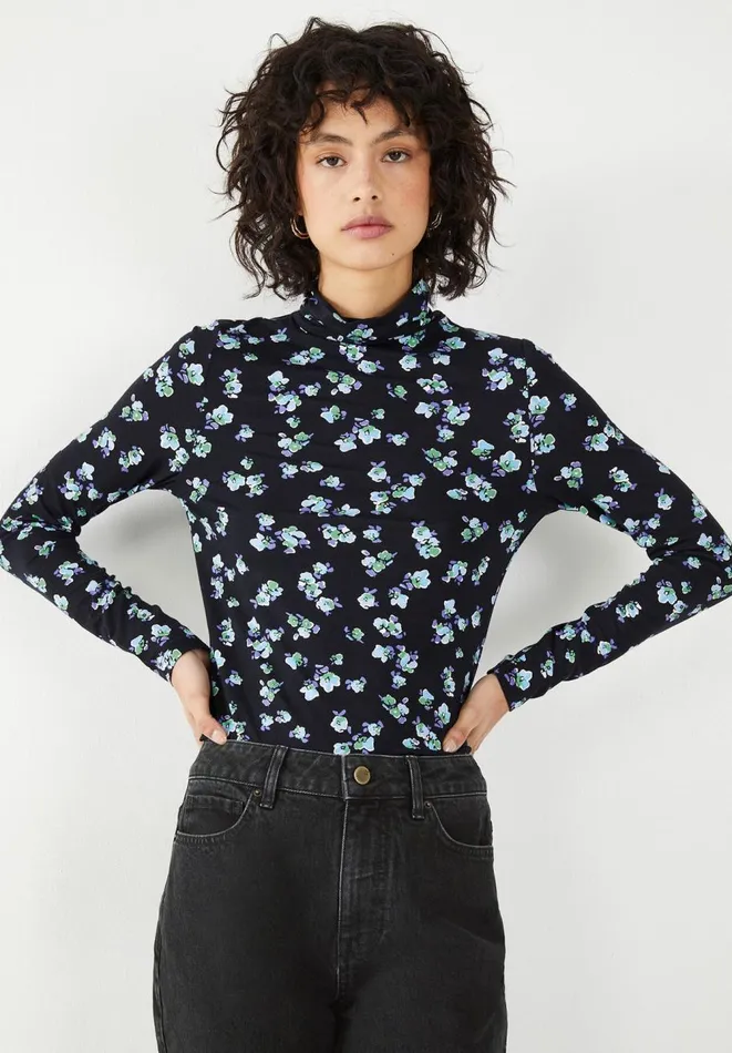 Hush Tops and Tshirts Women Printed Long Sleeve Slim Top Blackbluegreen