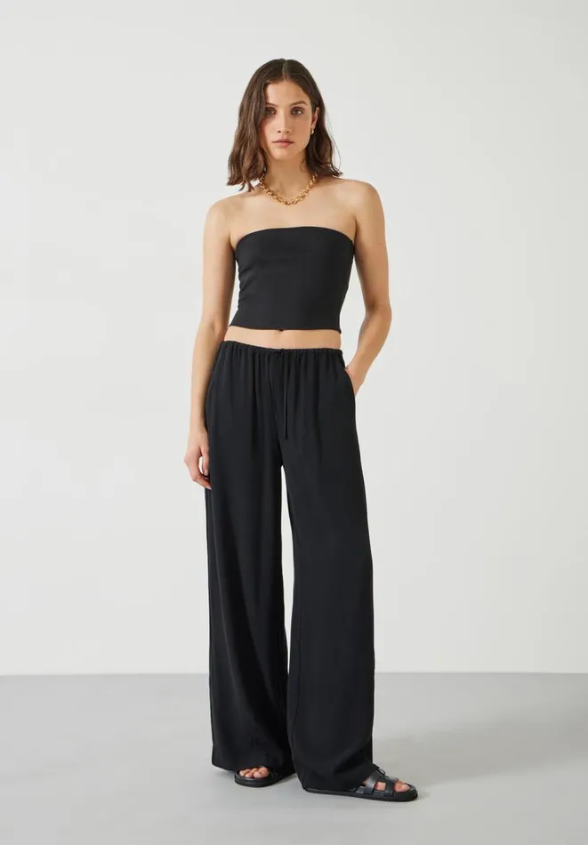 Hush Tops and Tshirts Women Skylah Bandeau Top Black
