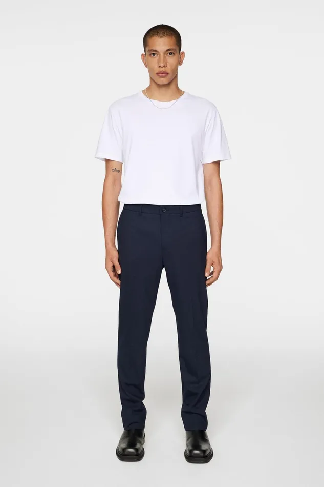 JLindeberg Trousers Men Lois T Stretch Twill Pants