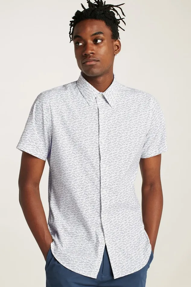Men Bonobos Short Sleeve Shirts Tech Short Sleeve Shirt White Shark Frenzy Men Bonobos Short Sleeve Shirts Tech Short Sleeve Shirt White Shark Frenzy