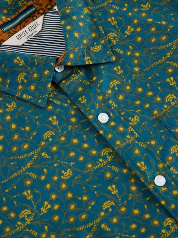 Men Climbing Thorns Printed Shirt Blue Print White Stuff Shirts