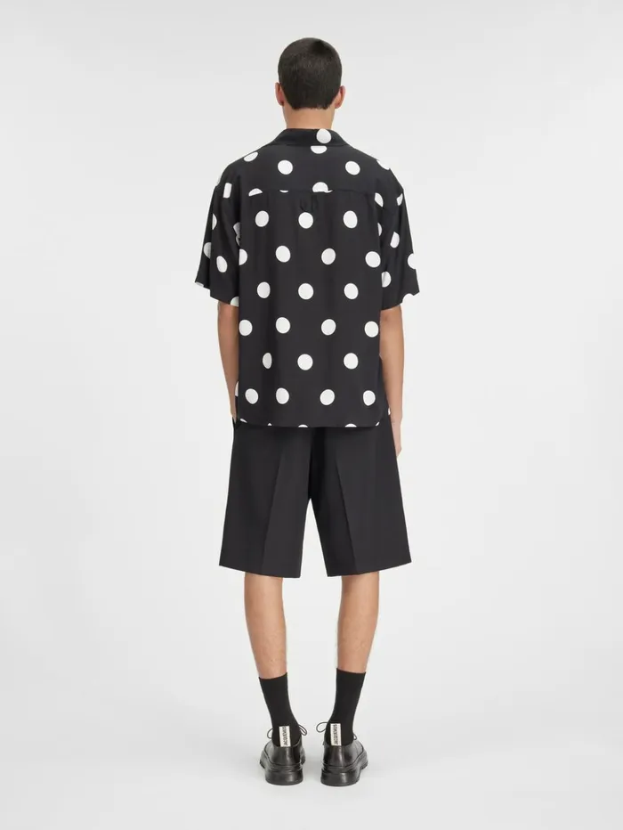 Men Shirts JACQUEMUS The Jean Shirt Print Dots Black and White Men Shirts JACQUEMUS The Jean Shirt Print Dots Black and White