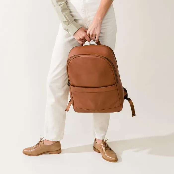 Nisolo Bags and Wallets Men Alex Commuter Backpack Caramel Nisolo Bags and Wallets Men Alex Commuter Backpack Caramel