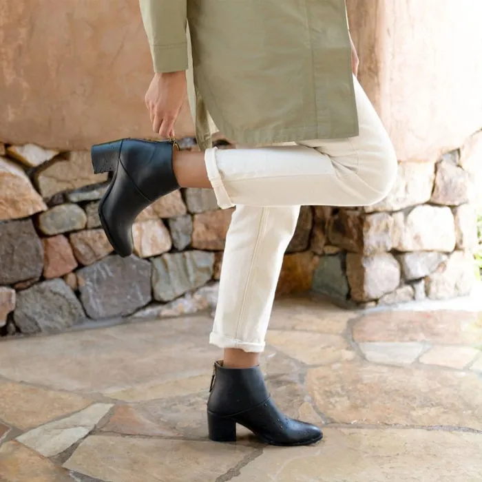 Nisolo Boots Women Dari Commuter Boot Blackblack