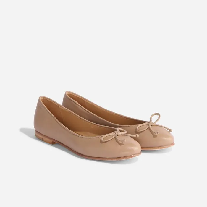 Nisolo Flats and Slip Ons Women Bea GoTo Ballet Flat Almond