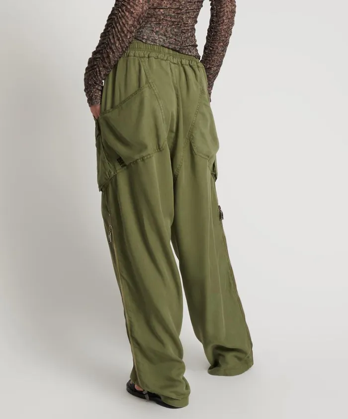 One Teaspoon Bottoms KHAKI TENCEL PARACHUTE PANTS 8211 Women One Teaspoon Bottoms KHAKI TENCEL PARACHUTE PANTS 8211 Women