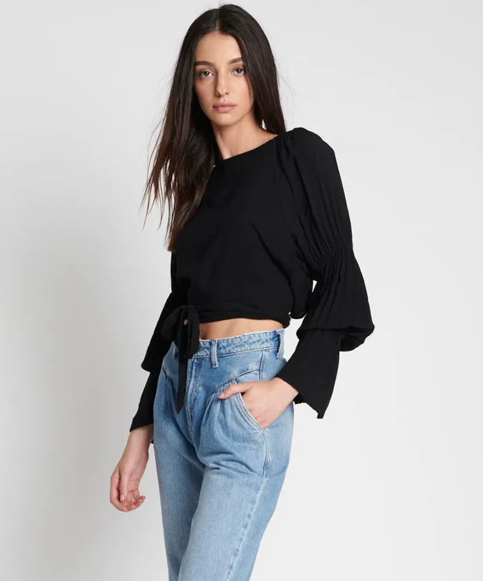 One Teaspoon Tops BLACK SUMMER NIGHTS CROP LONGSLEEVE TOP 8211 Women One Teaspoon Tops BLACK SUMMER NIGHTS CROP LONGSLEEVE TOP 8211 Women