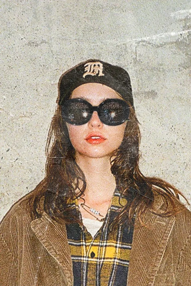 R13 Sale Women R13 SUNGLASSES 8211 BLACK AND BLUE R13 Sale Women R13 SUNGLASSES 8211 BLACK AND BLUE