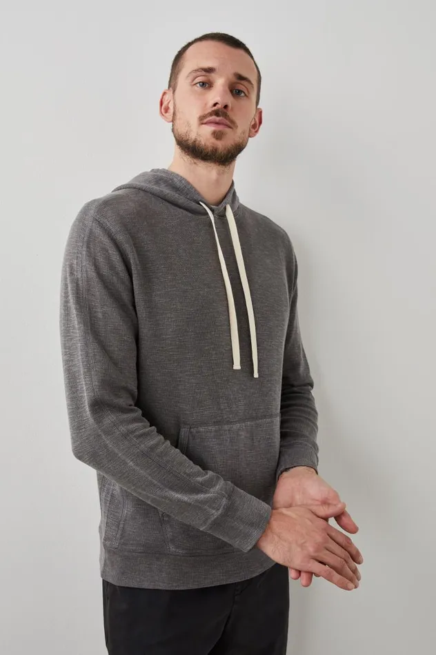Rails Sweatshirts and Hoodies Men MAMMOTH HOODIE Washed Black