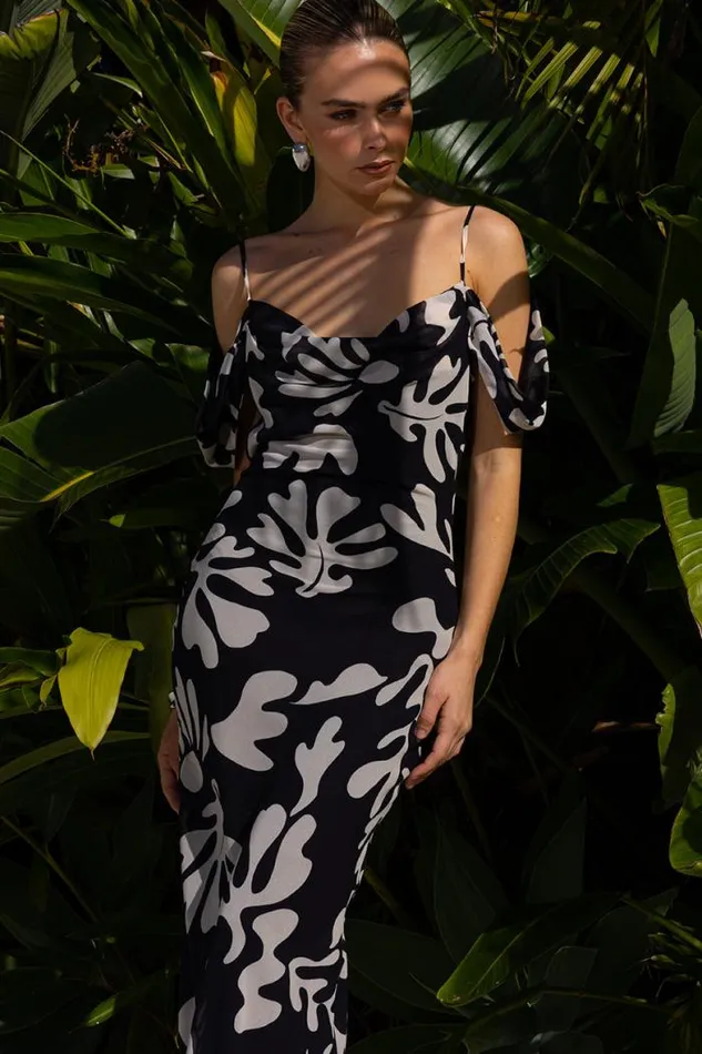 Runaway The Label Maxi Shop NUOVO MAXI DRESS 8211 BLACK BOTANICA