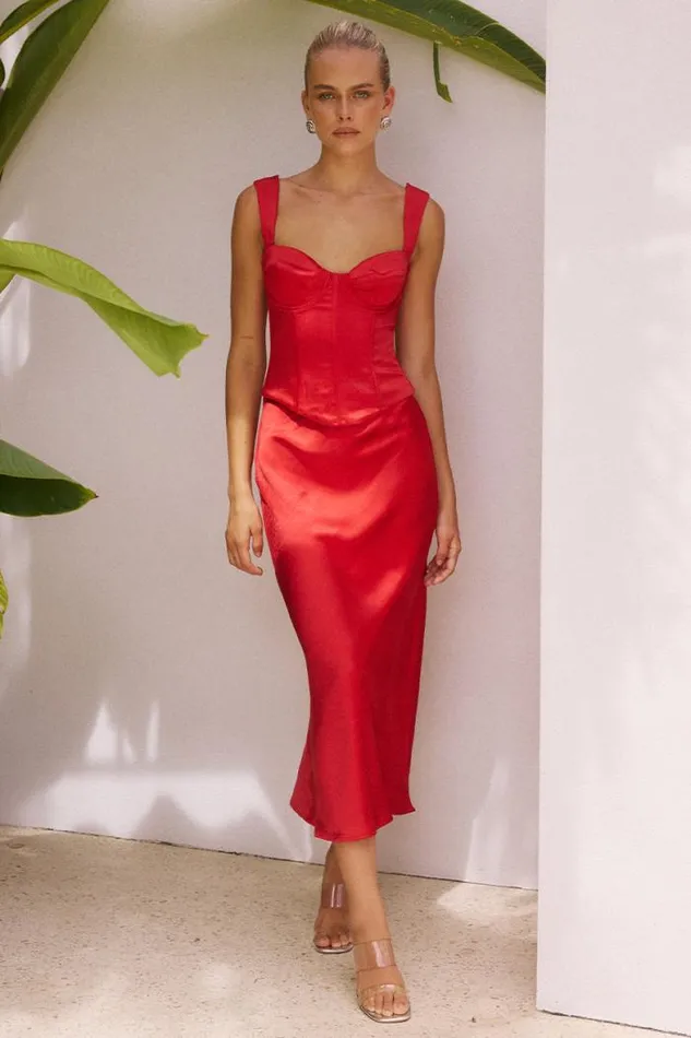 Runaway The Label Skirts Shop OURA MIDI SKIRT 8211 RED