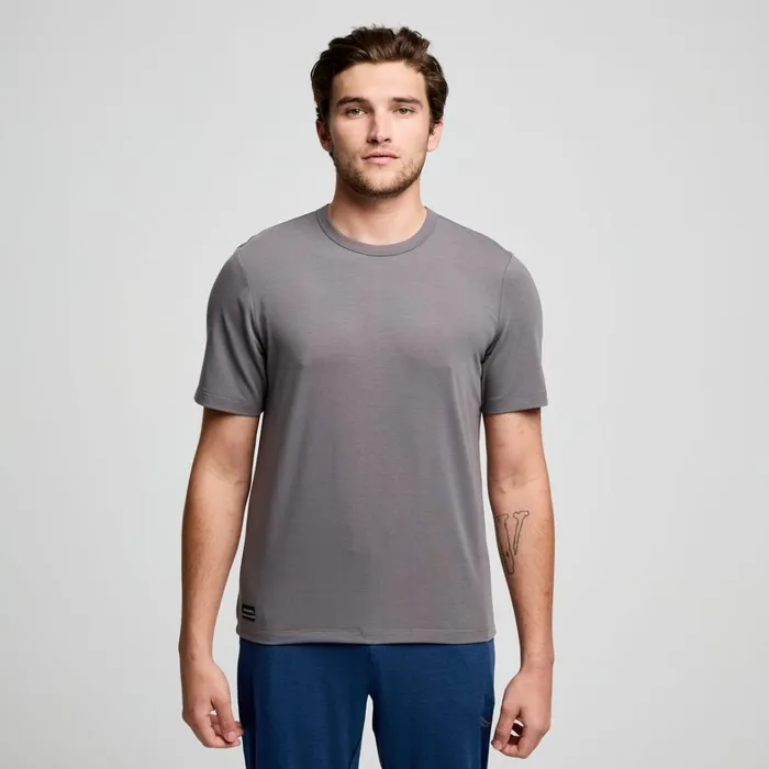 Saucony Tops Men Triumph Short Sleeve Carbon