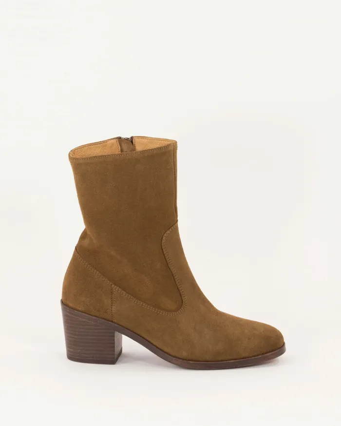 Sessn Womens Shoes Ludd Tobacco Suede Casaul