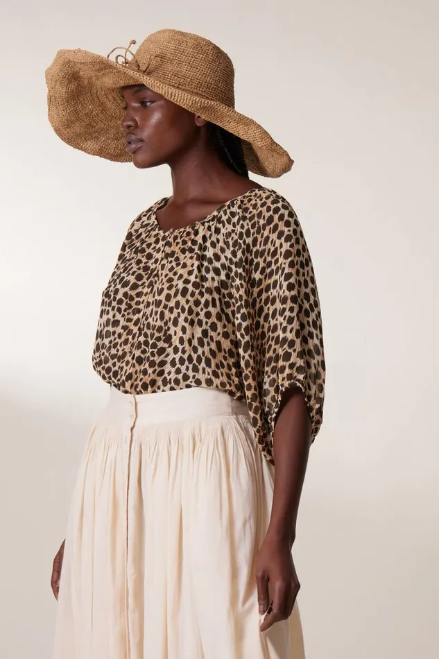 Shirts and Blouses Women Leon and Harper Cool Feline Blouse Beige