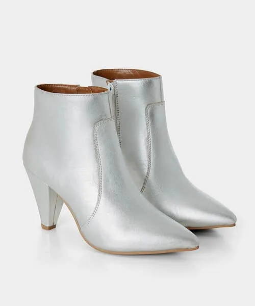 Shooting Star Leather Boots Silver Shoes Sandals and Boots Joebrowns Apparel Shooting Star Leather Boots Silver Shoes Sandals and Boots Joebrowns Apparel