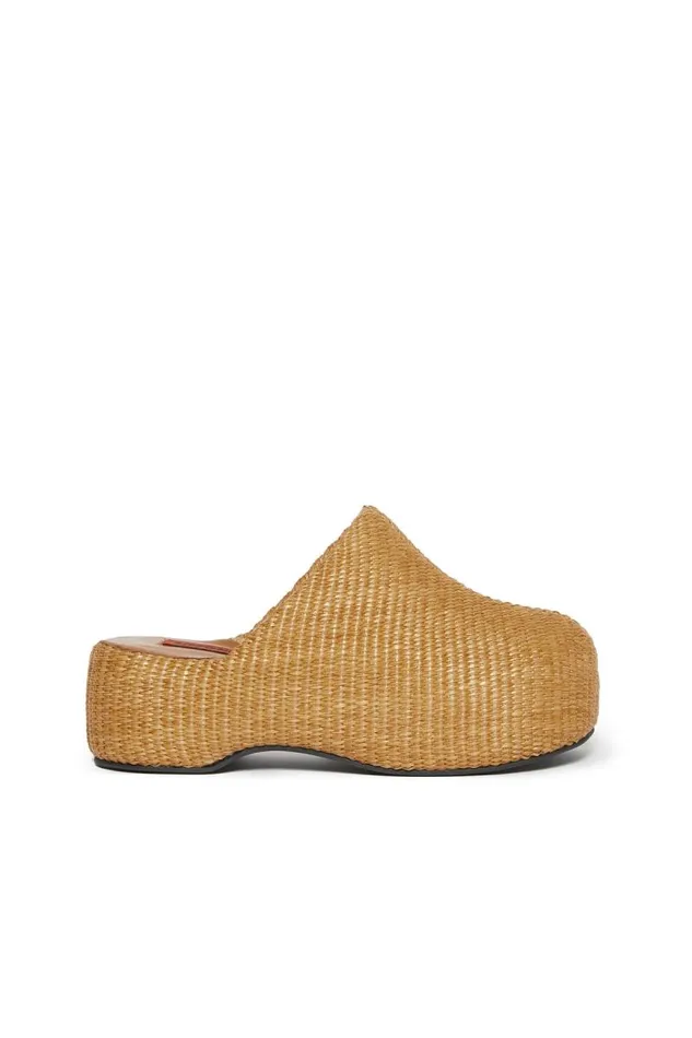 Shop Simon Miller BUBBLE CLOGS Bubble Clog Natural Raffia