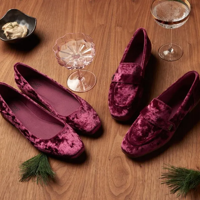 Toms Flats and Loafers Lynette Loafer Berry Burgundy Crushed Velvet 8211 Women Toms Flats and Loafers Lynette Loafer Berry Burgundy Crushed Velvet 8211 Women