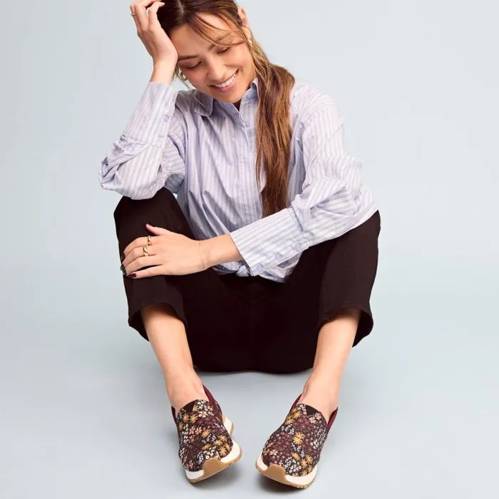 Toms Slip Ons Resident 20 Sneaker Black Wildflowers 8211 Women Toms Slip Ons Resident 20 Sneaker Black Wildflowers 8211 Women