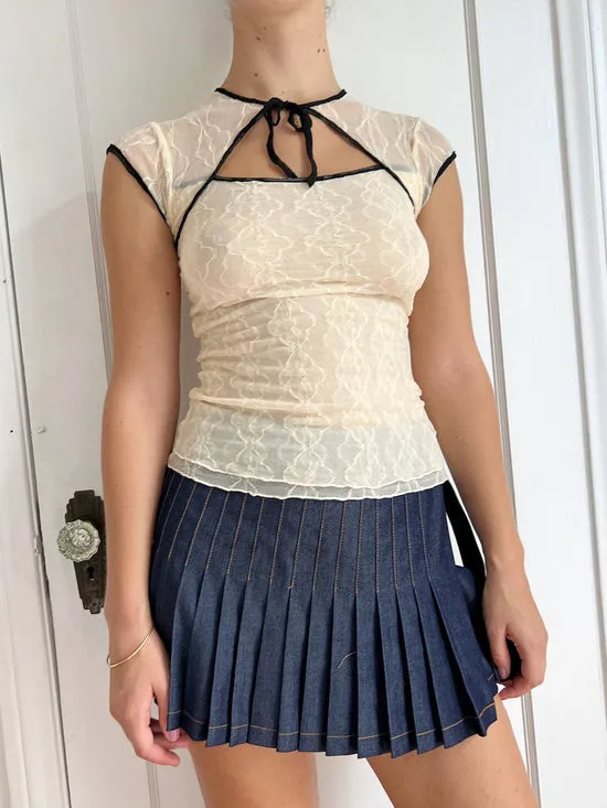 Tops Women Mariposa Lace Bow Tee Piped Cloud Lisa Says Gah