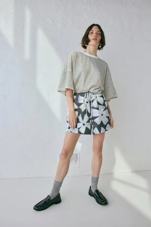 VRG GRL Annika Shorts Fiore Women Shorts VRG GRL Annika Shorts Fiore Women Shorts