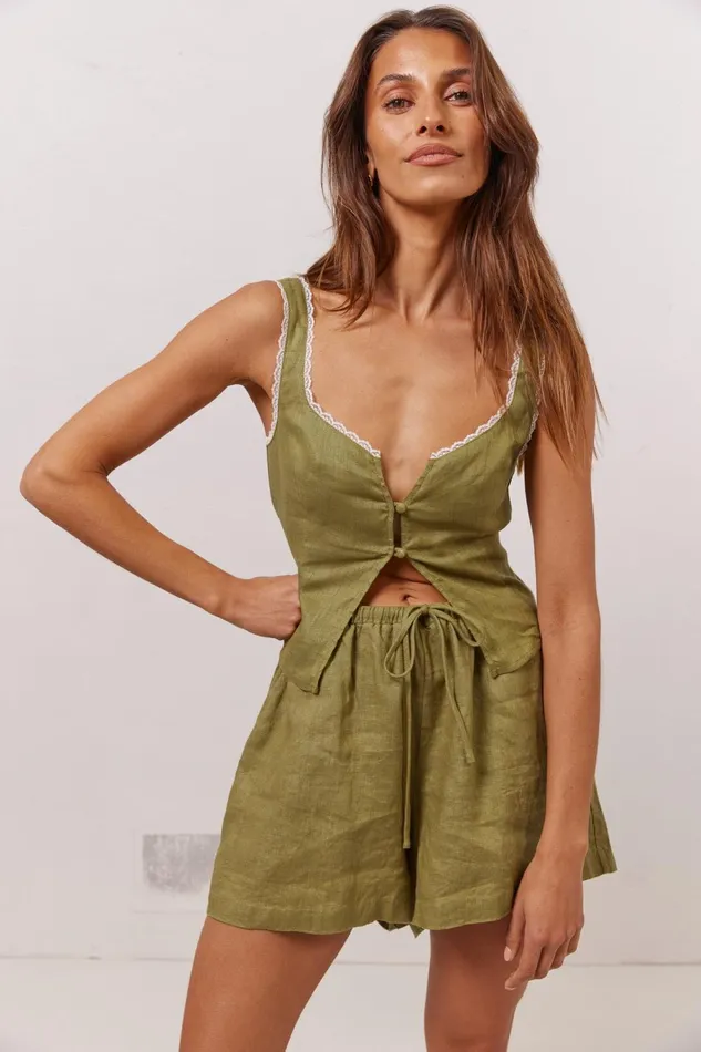 VRG GRL Nettie Linen Shorts Olive Women Shorts VRG GRL Nettie Linen Shorts Olive Women Shorts