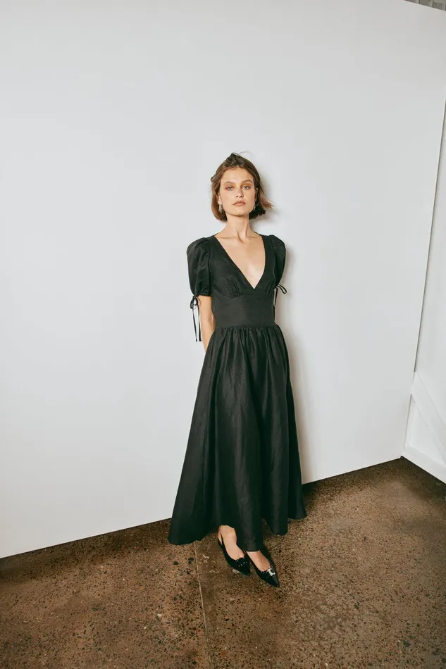 VRG GRL Paradiso Linen Midi Dress Black Women MidiMaxi Dresses VRG GRL Paradiso Linen Midi Dress Black Women MidiMaxi Dresses