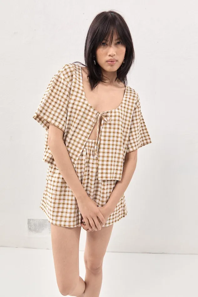 VRG GRL The Sea and I Shorts Honey Women Shorts VRG GRL The Sea and I Shorts Honey Women Shorts