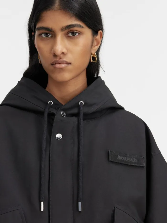 Women Coats and Jackets JACQUEMUS The Caraco Cropped Parka Black Women Coats and Jackets JACQUEMUS The Caraco Cropped Parka Black
