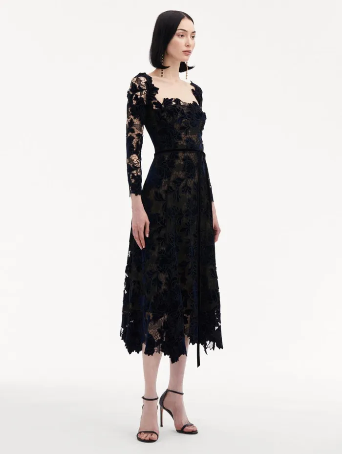Women Dresses Oscar De La Renta Peony Velvet Guipure Dress Navy Women Dresses Oscar De La Renta Peony Velvet Guipure Dress Navy