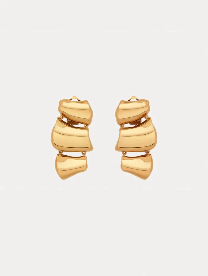 Women Earrings Oscar De La Renta Sculpted Metal Drop ClipOn Earrings Gold