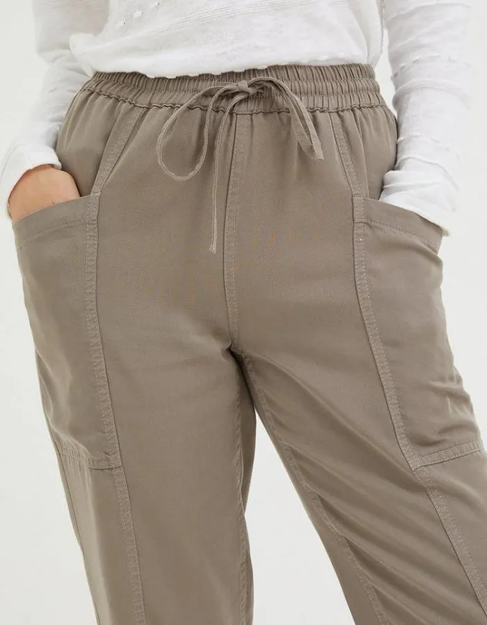 Women FatFace Pants and Leggings Lyme Cargo Cuffed Joggers Light Natural