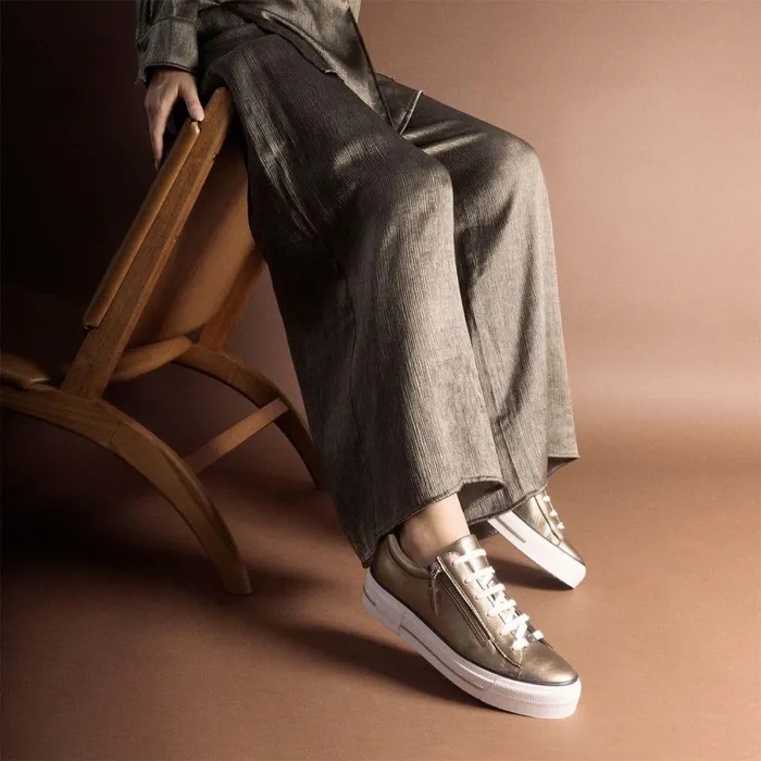 Women Moda In Pelle Casual Trainers Filician Gold Metallic Leather
