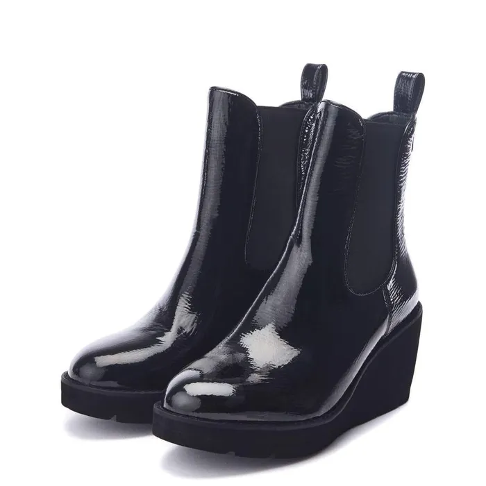 Women Moda In Pelle Heeled And Wedge Boots Allby Black Patent